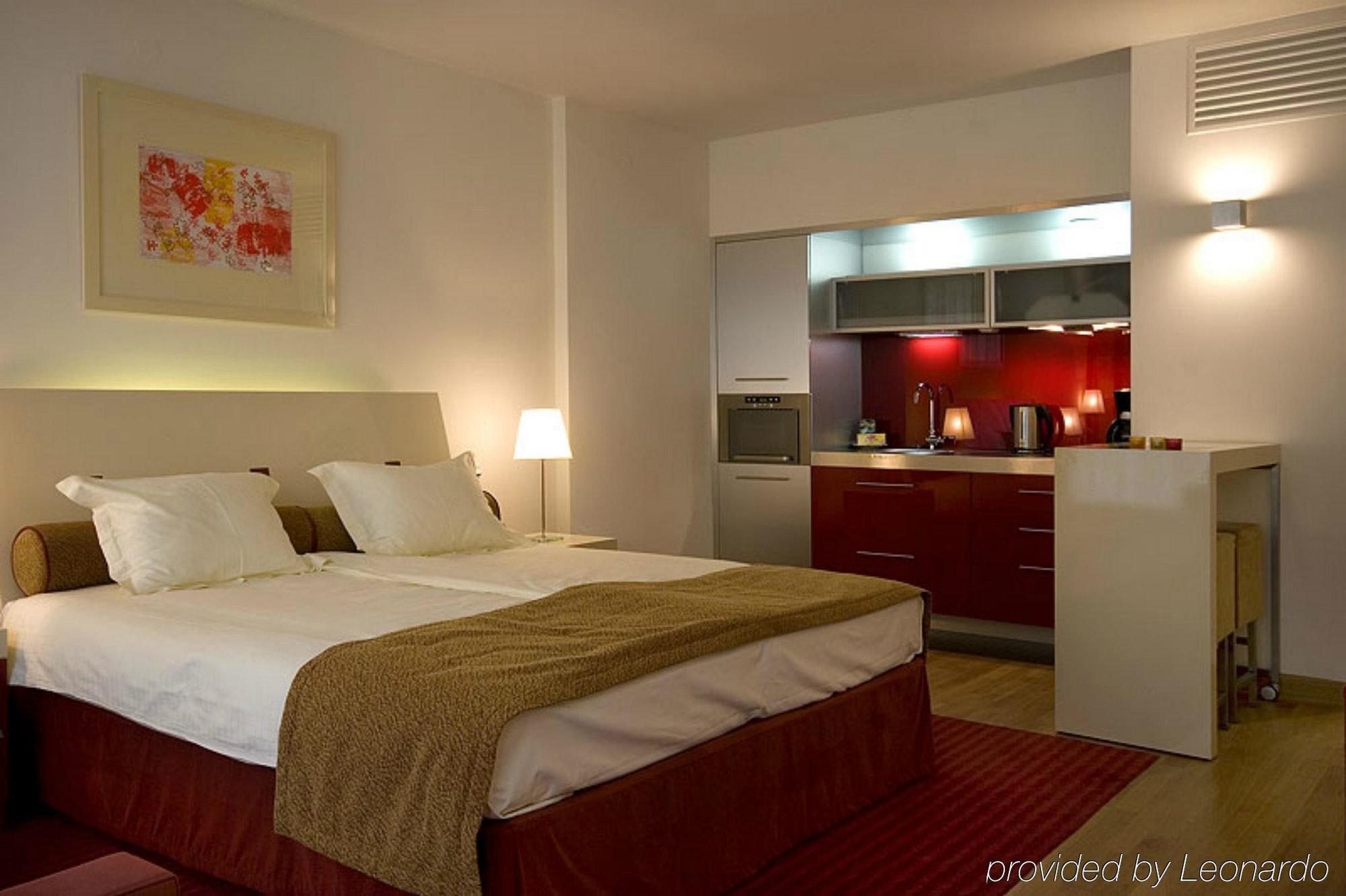 Aparthotel Mamaison Diana 4*